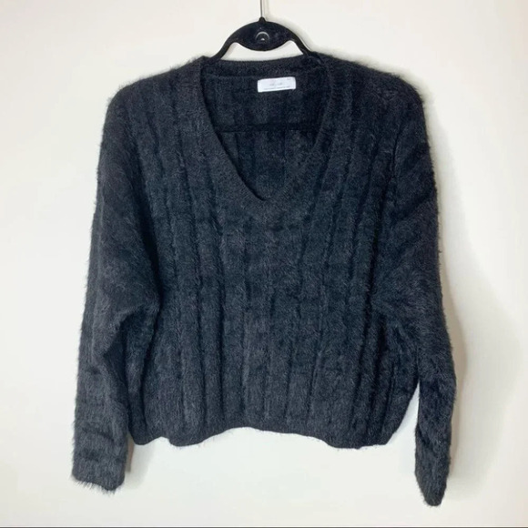 Oak and Fort Fuzzy Sweater V-neck Brushed Knit Black pullover fluffy Size XS - Picture 8 of 16